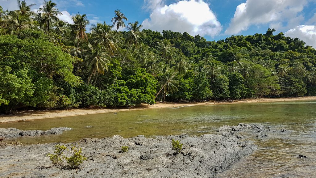 Caalan Beach direkt bei El Nido