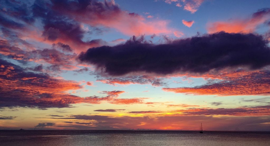 Sonnenuntergang auf Koh Lanta in Thailand