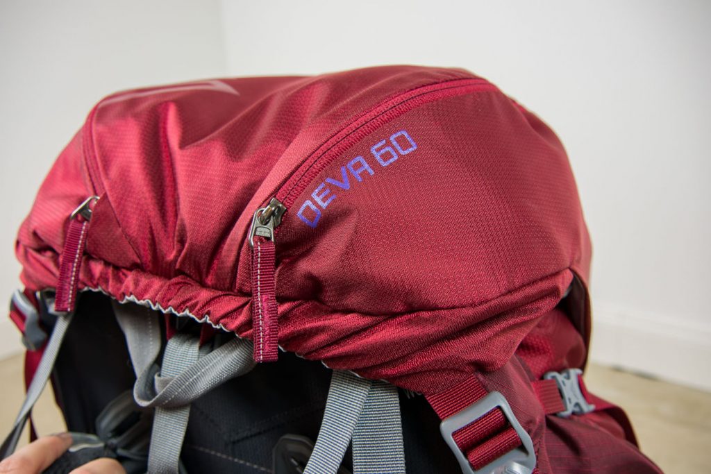 Der Backpack Deva 60 von Gregory in rot