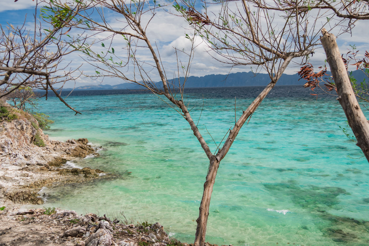 Blick auf das Meer von der Bulog Dos Island aus auf den Philippinen