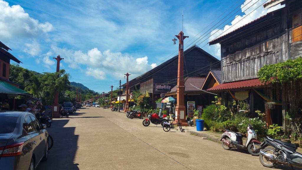 Straße in Old Town von Koh Lanta