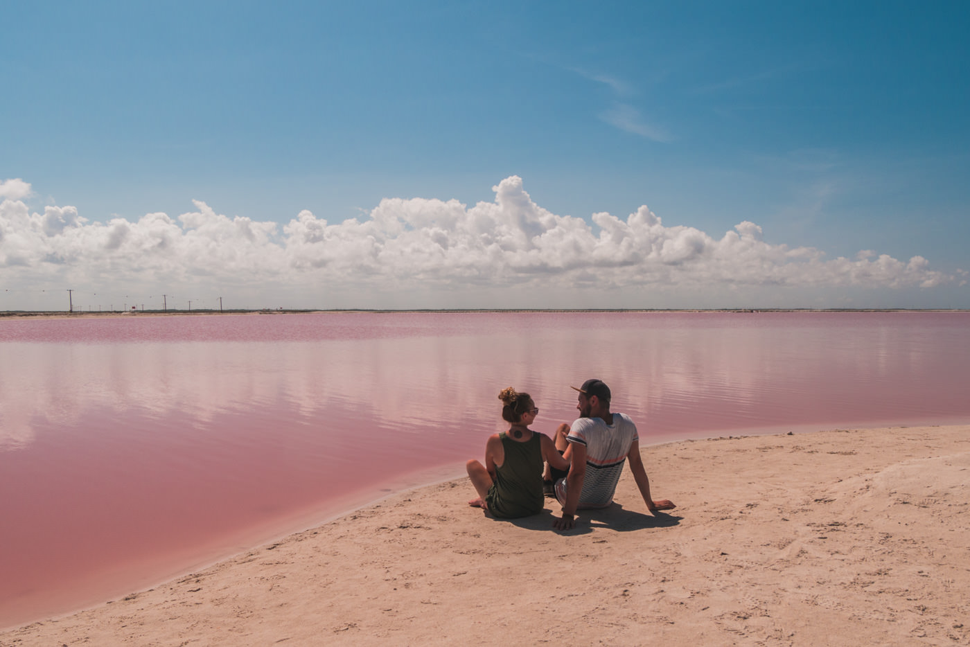 Wir an der pinken Lagune in Las Coloradas