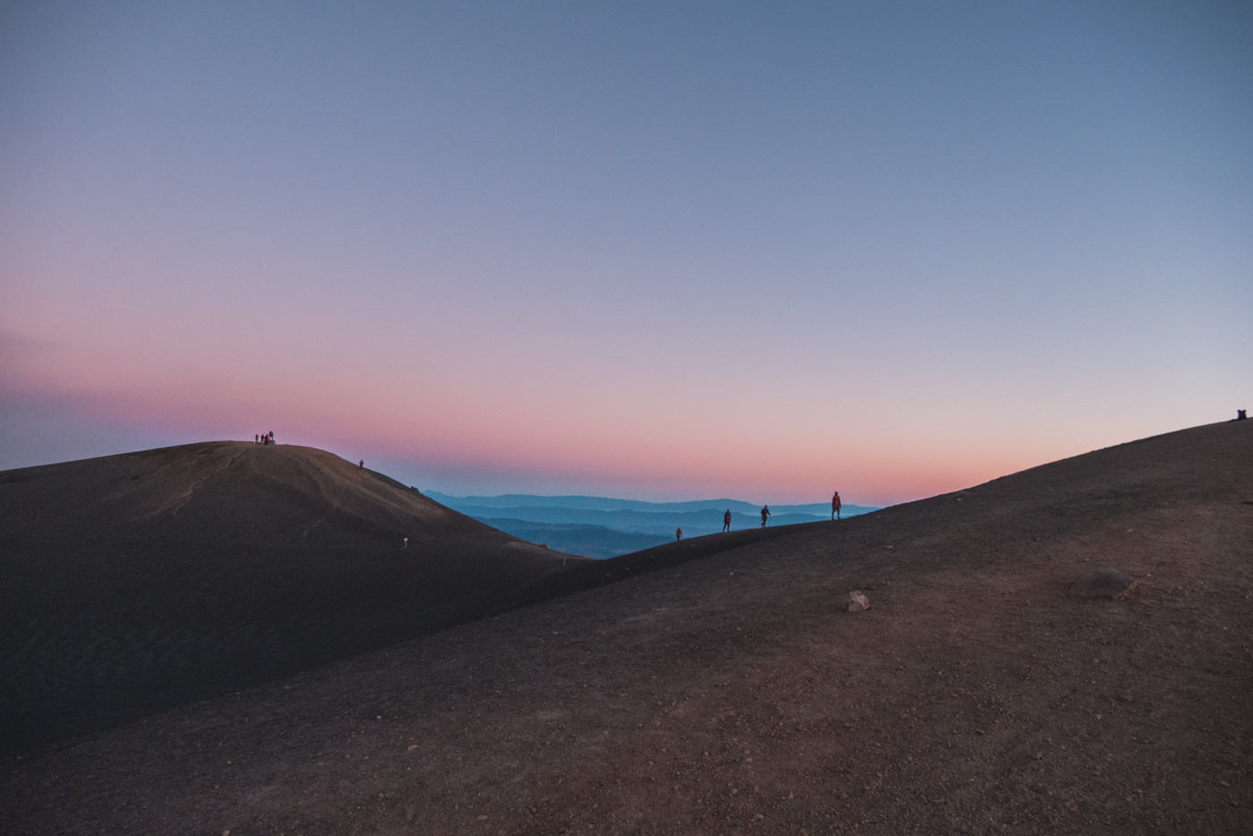 Krater des Acatenango während des Sonnenaufgangs