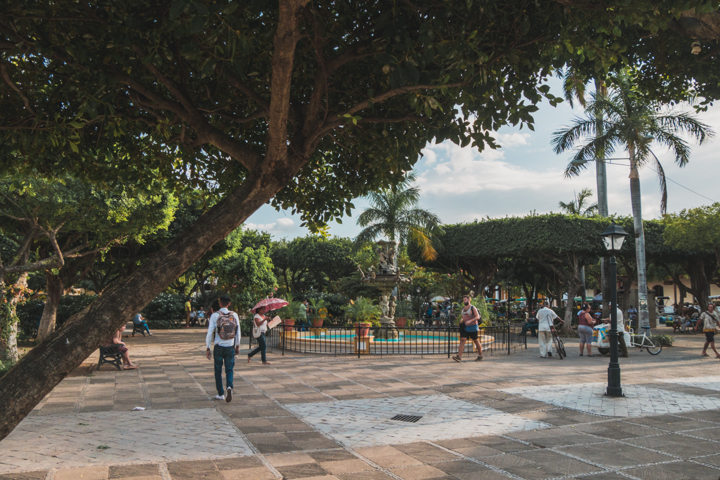 Parque Central in Granada, Nicaragua