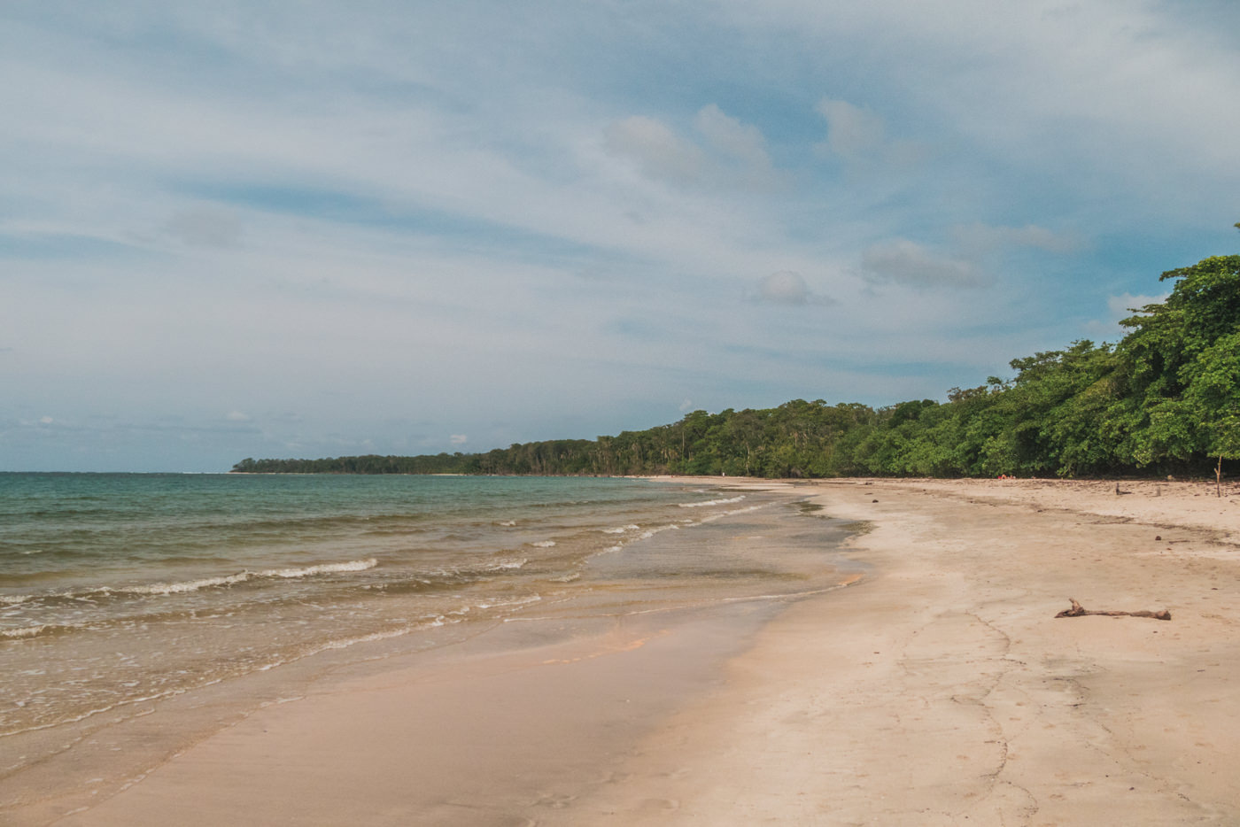 Strand im Cahuita Nationalpark in Costa Rica