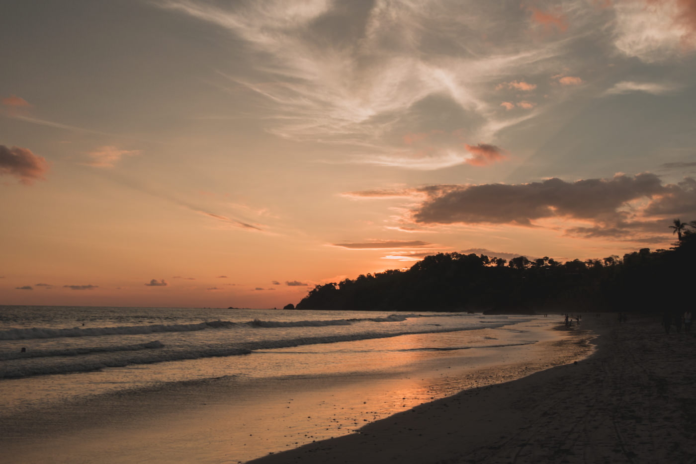 Sonnenuntergang am Strand in Costa Rica
