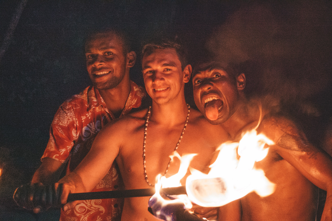 Feuershow im White Sandys Beach auf den Fidschis