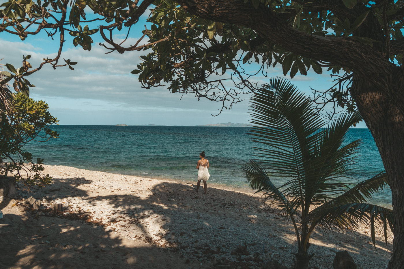 Julia am Strand auf South Sea Island