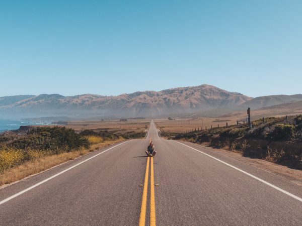 Julia auf dem Highway 1 in Kalifornien