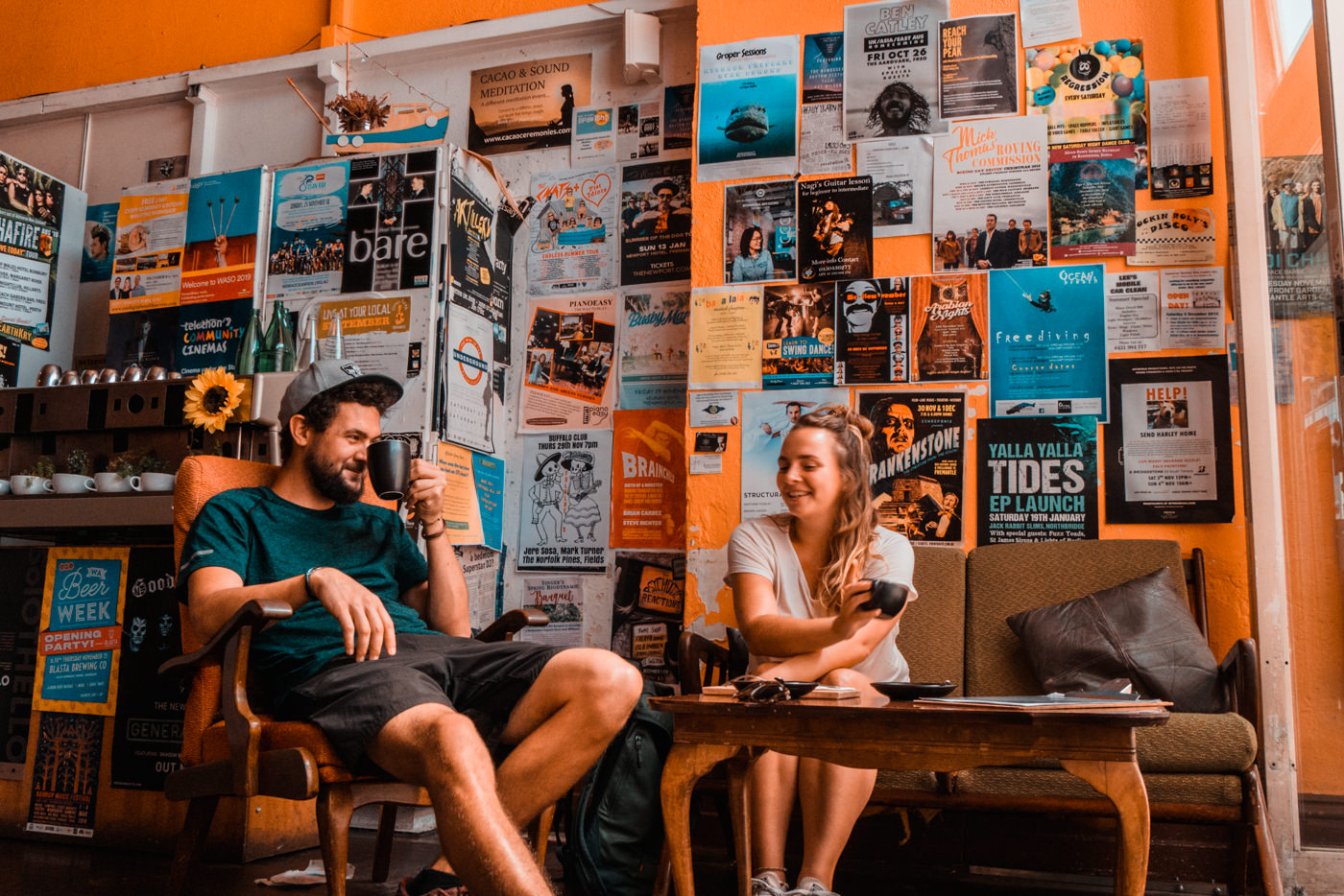 Wir in einem Kaffee in Fremantle