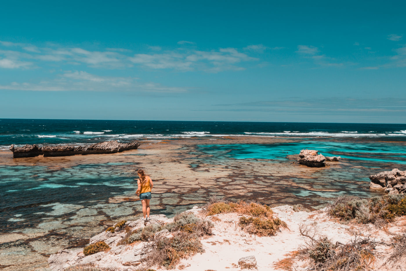 Julia an der Küste von Rottnest Island