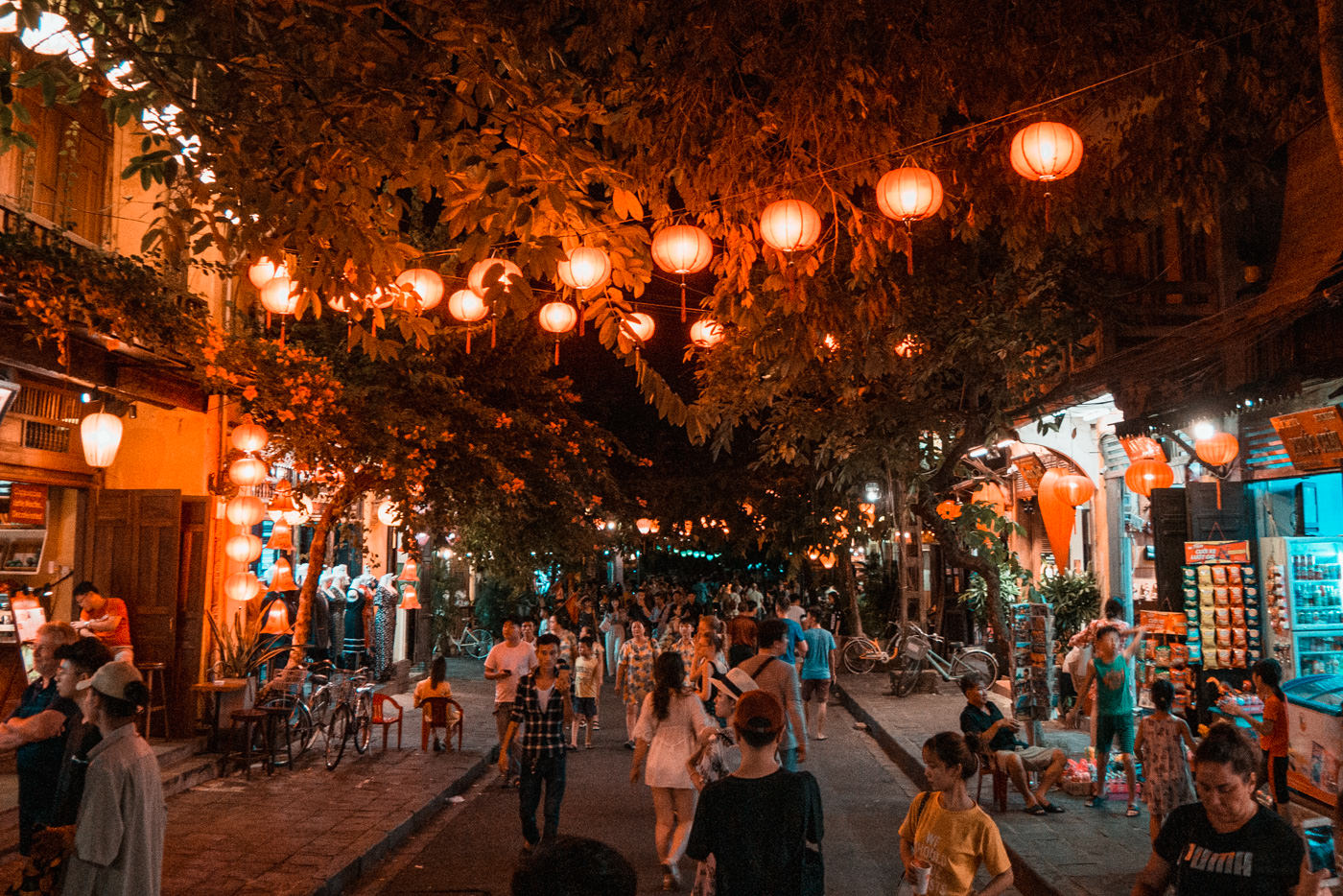 Historische Altstadt in Hoi An am Abend