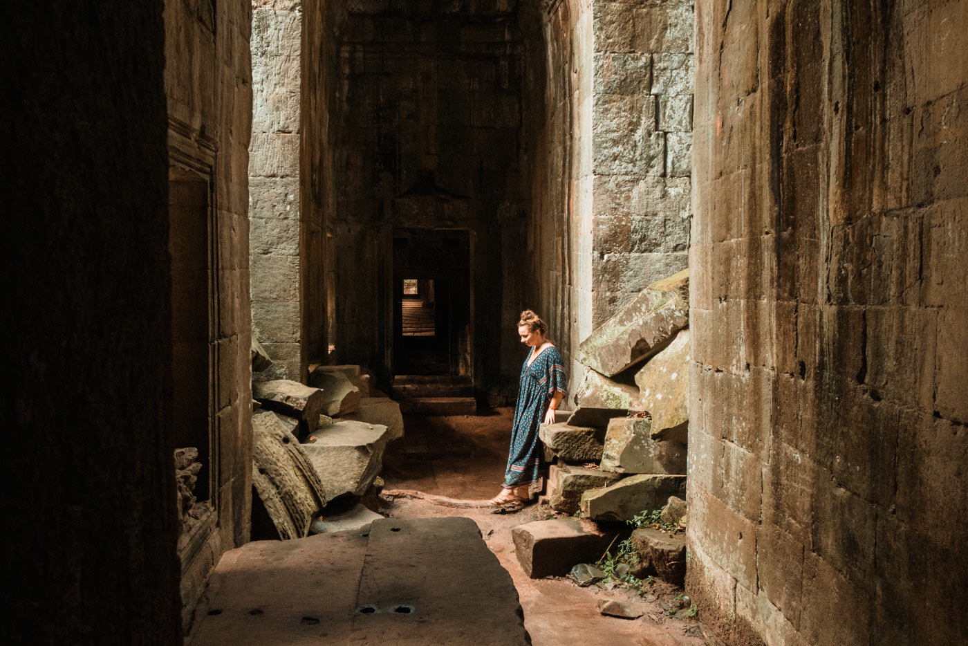 Julia im Tempel, Angkot War, Kambodscha