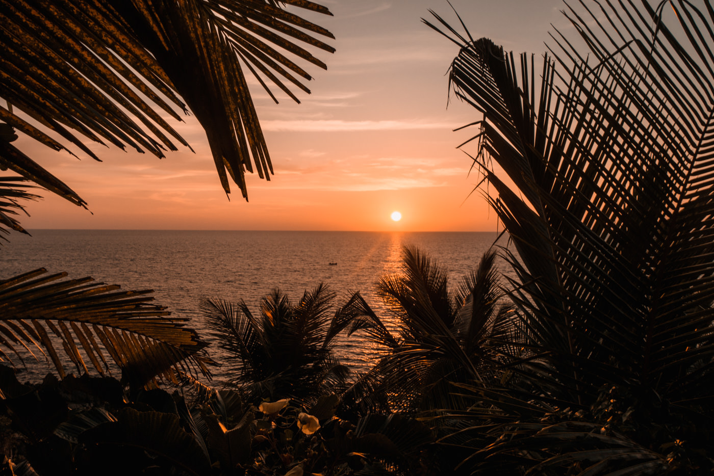 Sonnenuntergang am Cola Strand in Goa