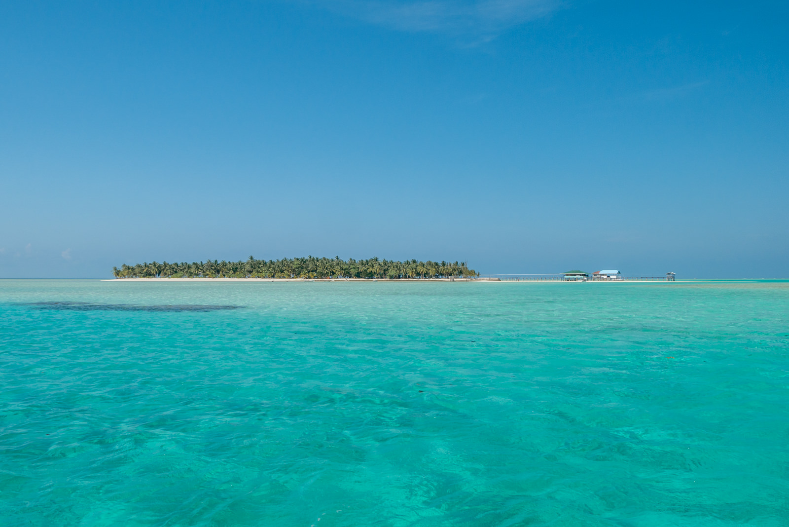 Onok Island aus der Entfernung